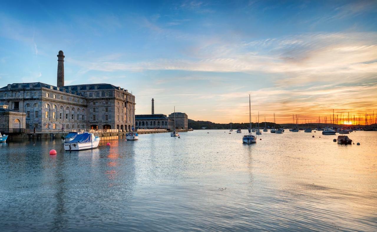 Pure B - Exceptional Views Of Tamar & Royal William Yard With Free Parking & Wifi Apartment Plymouth Luaran gambar